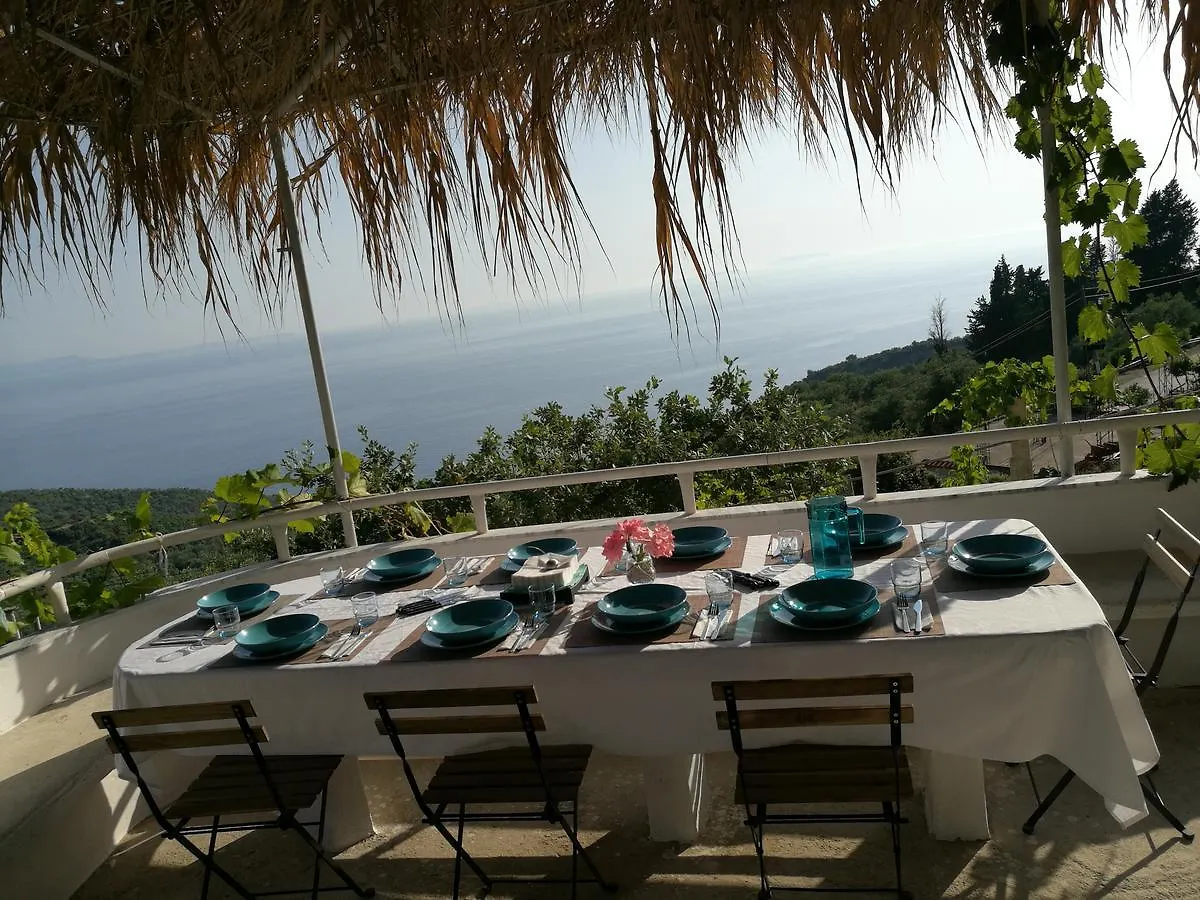 Piqeras Relax Guest House