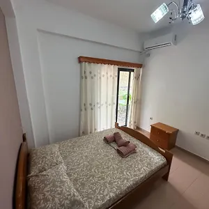Hotel Hyso Vela, Piqeras